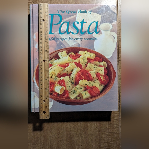The Great Book of Pasta 450 recipes for every occasion J-2 - Picture 3 of 6